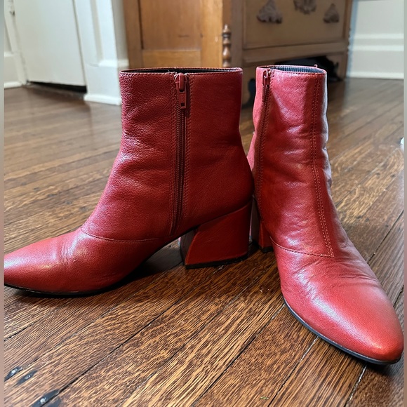 Vagabond Shoes - Fairly lightly worn red boots!